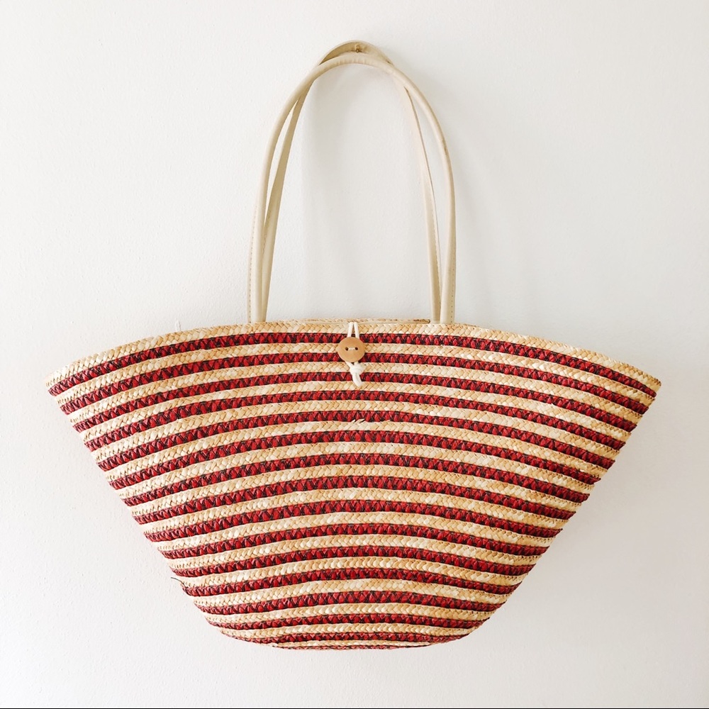 Red and Tan Striped Rattan Beach Tote ❤️🌴